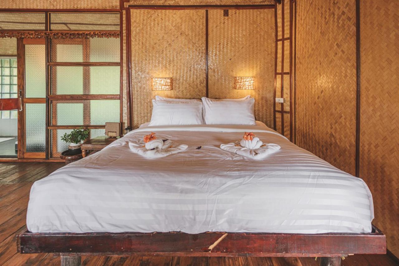 Banyan Bay Villas Koh Jum Exterior foto